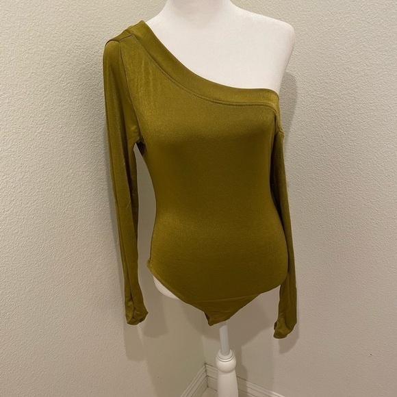 Free People Tops - NWT Womens Intimately By Free People Off Shoulder Olive Green Shimmer Bodysuit M
